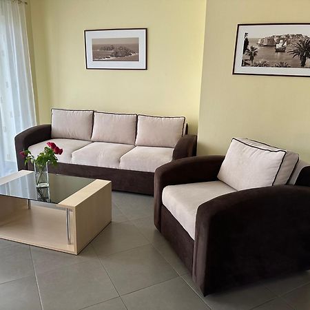 Spacious 1 Bedroom 4 Star Apartment, Mlini Exterior foto