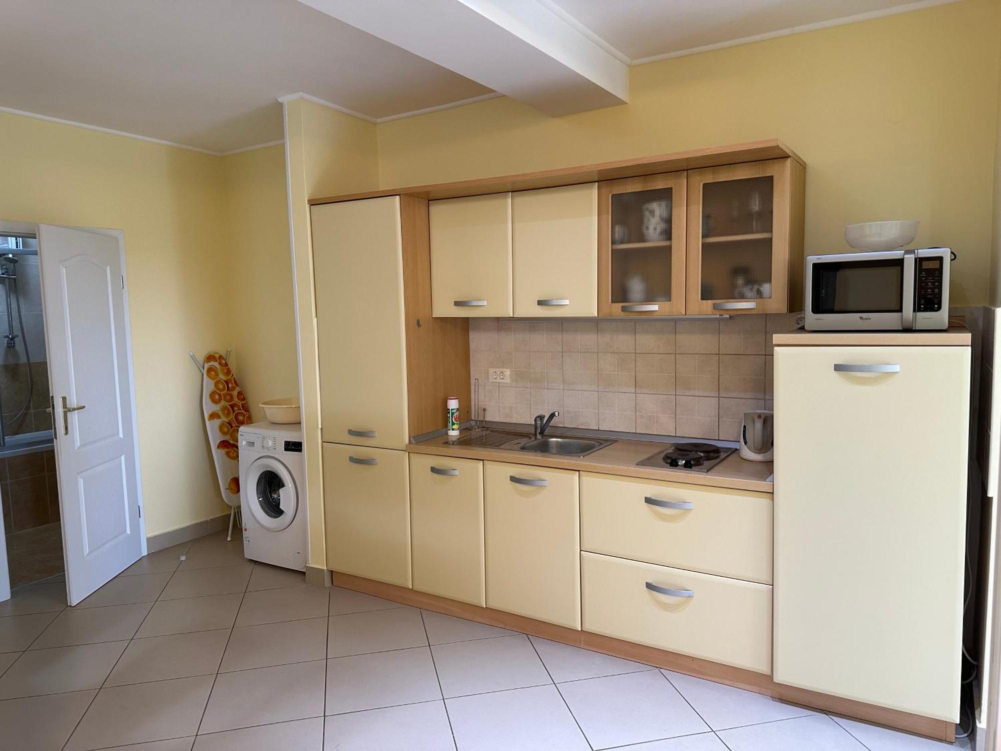 Spacious 1 Bedroom 4 Star Apartment, Mlini Exterior foto