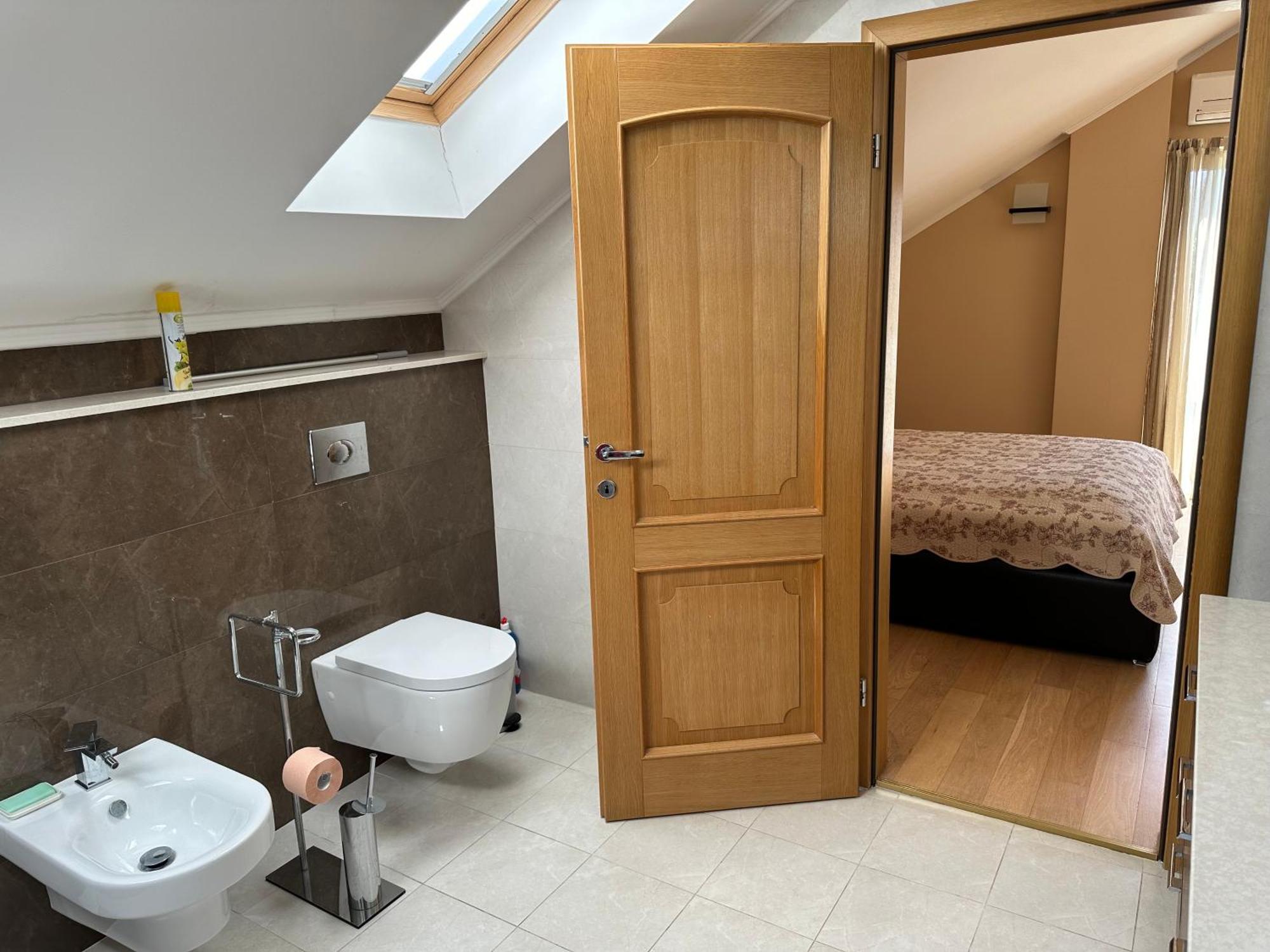 Spacious 1 Bedroom 4 Star Apartment, Mlini Exterior foto